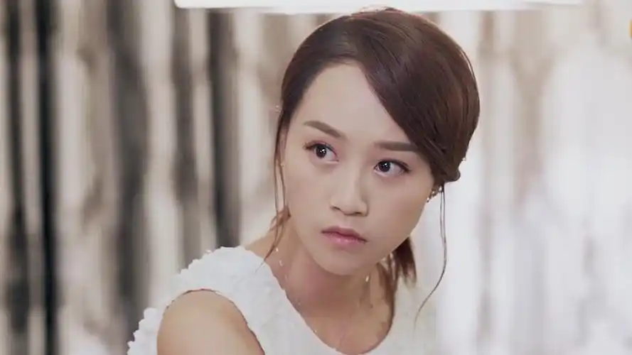 《爱人的谎言》第四十三集01:童小夏抓奸在床,杰森对她好,对她求婚都