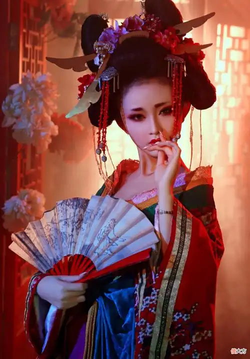 透过艺伎,30张老照片,还原真实的日本岛国现状