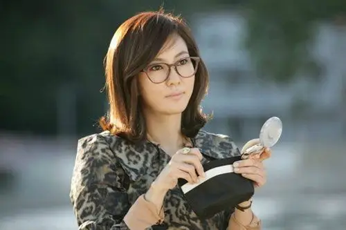 还记得《天桥风云》的金南珠嘛?如今47岁的她气场强大美炸了!