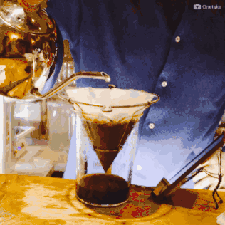 "这里很容易偶遇明星的,上次跟老板娘聊天,听说林青霞,钟楚红,杨采妮