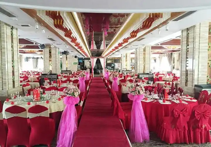 海南农村的婚宴会玩不这家酒店的婚宴更会玩儿