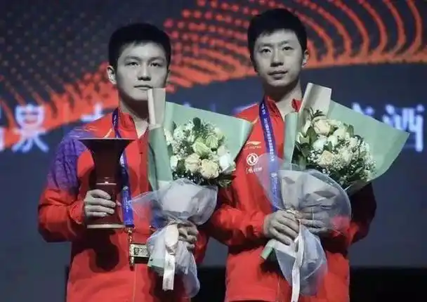 国乒新一哥樊振东:正式接棒马龙,为了梦想眼看心爱的姑娘嫁人