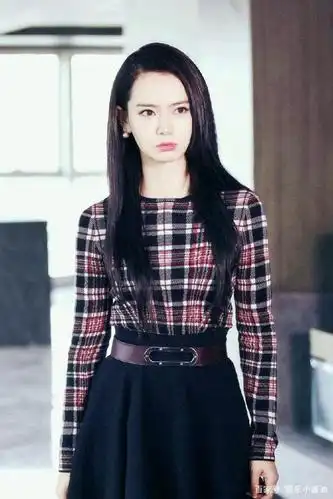 你好乔安戚薇服饰大盘点每件都好有气场不愧是戚哥