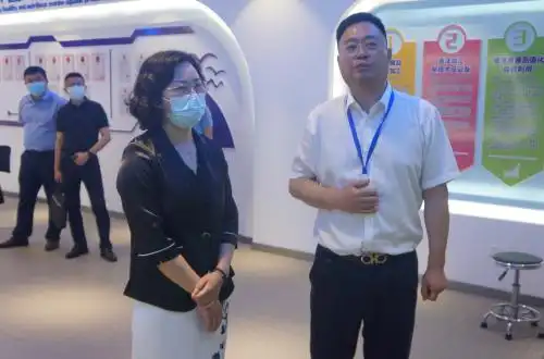 定海区委副书记区长孙丹燕一行到公司开展三服务活动
