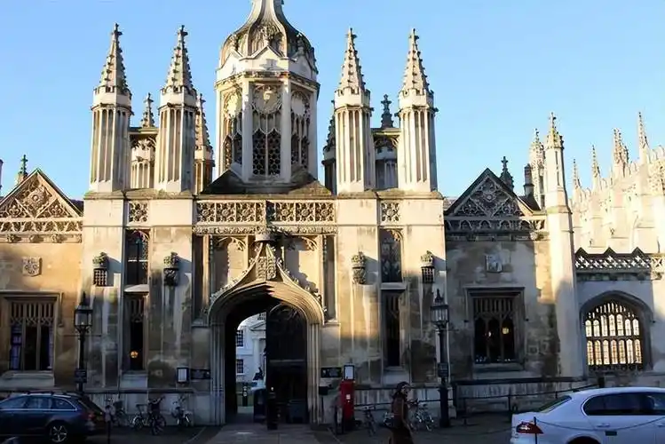 英国剑桥大学哈默顿学院博士后项目需要出国?_研究_时间_教育学