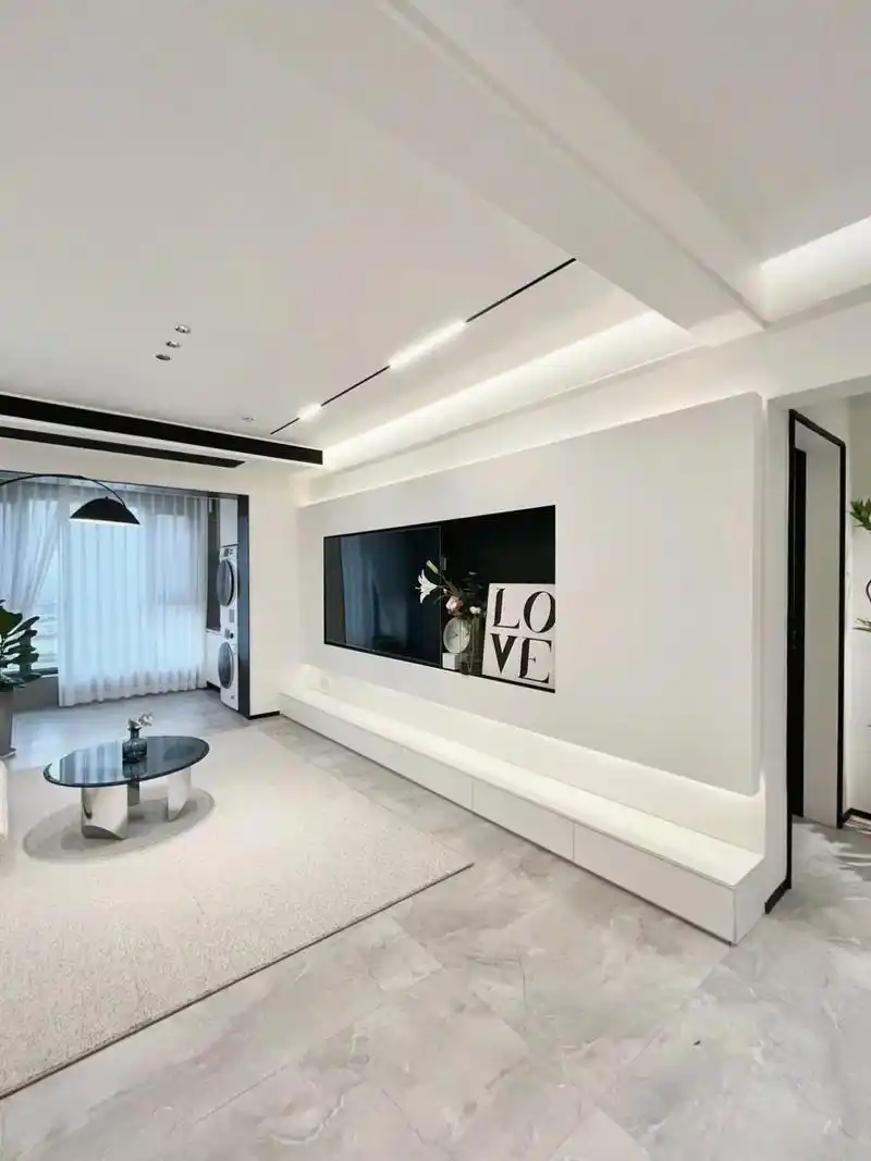 一直深受年轻人喜爱的极简装修风格 建筑面积120,套内110平