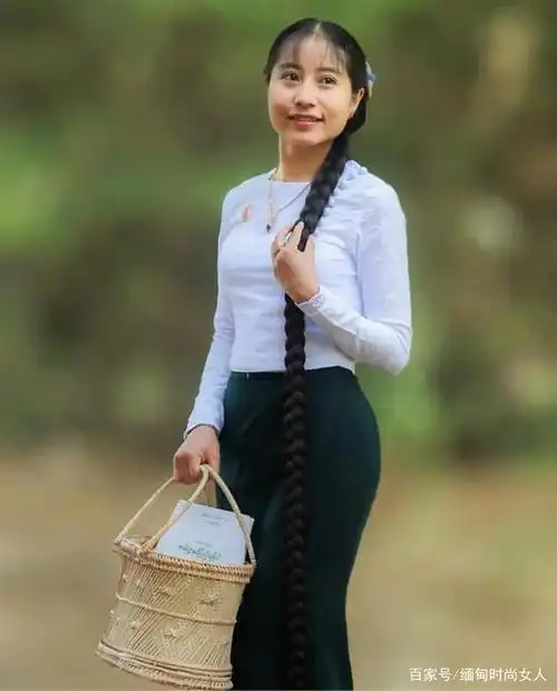 缅甸美女爱留长头发