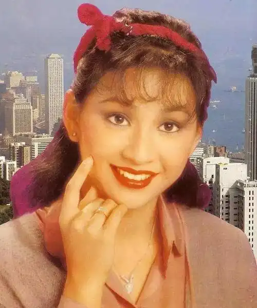 余安安:与周润发闪婚闪离,嫁入豪门遭背叛,现恋上小鲜肉