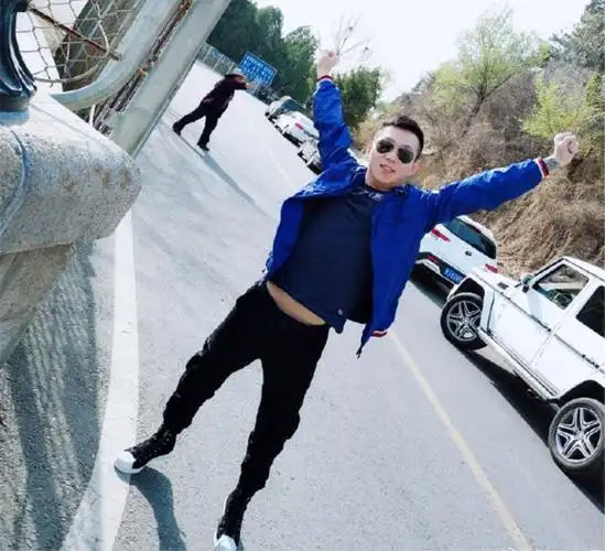 胳膊拧不过大腿yy王小源向公会高管服软今晚回归直播