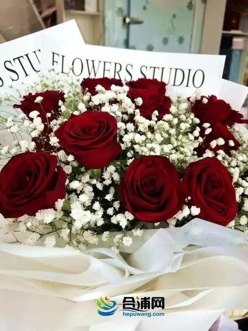 今日玫瑰花卖10元支当情人节遇上迎财神你怎么过