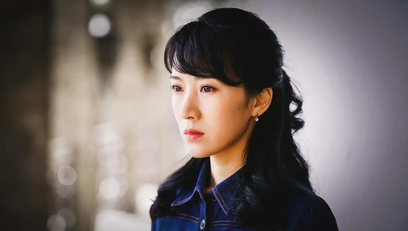 大浦东情人节杀青李念青涩造型自嘲包子脸