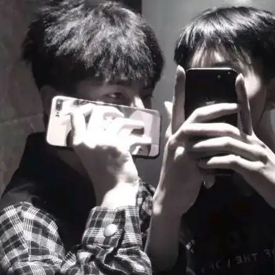 允言一张两对兄弟头像在我看来风花雪月星辰大海万般皆是你