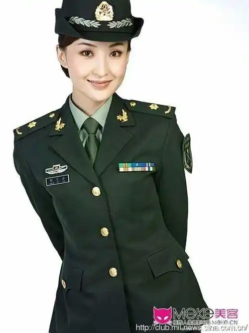 中国女军人风采《一》