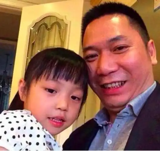 赵薇离婚了吗小燕子赵薇疑离婚