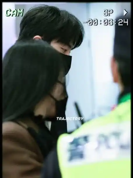 肖战飞往米兰展开行程20240222肖战行程上海飞米兰 *20240221上海出发