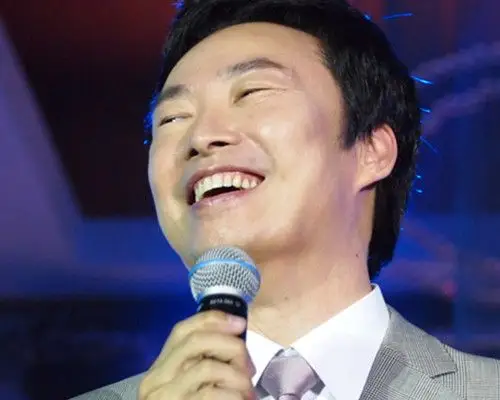老歌手费玉清 美声歌王在幕后待人也是谦虚诚恳(3)_港台星闻_明星