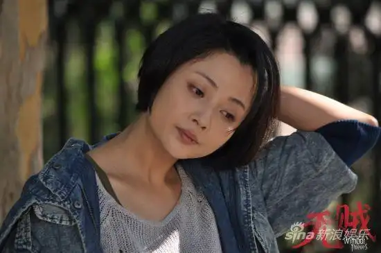 曹炳琨[微博],许娣[微博],贾青[微博]等人主演的电视剧《无贼》在12月