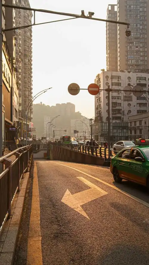 《日落时分》只有达州人才能把照片看完吧!#街景随拍 #拍出电 - 抖音