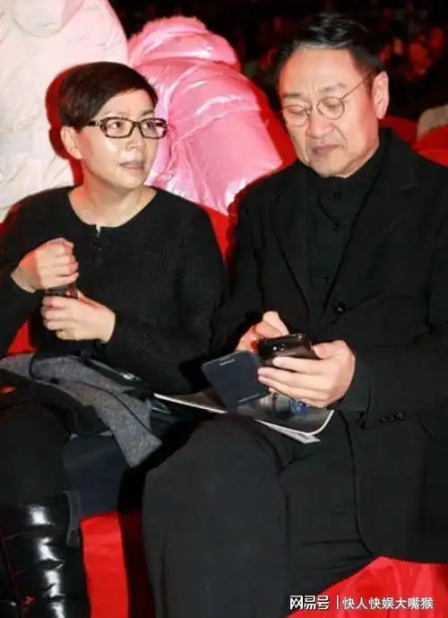 英达宋丹丹的婚姻,门当户对志趣相投!但终究双双输给了移情别恋