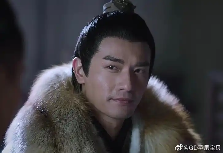 雾松飞鹤2020-02-12              在神话剧《上古密约》中,郑凯饰演