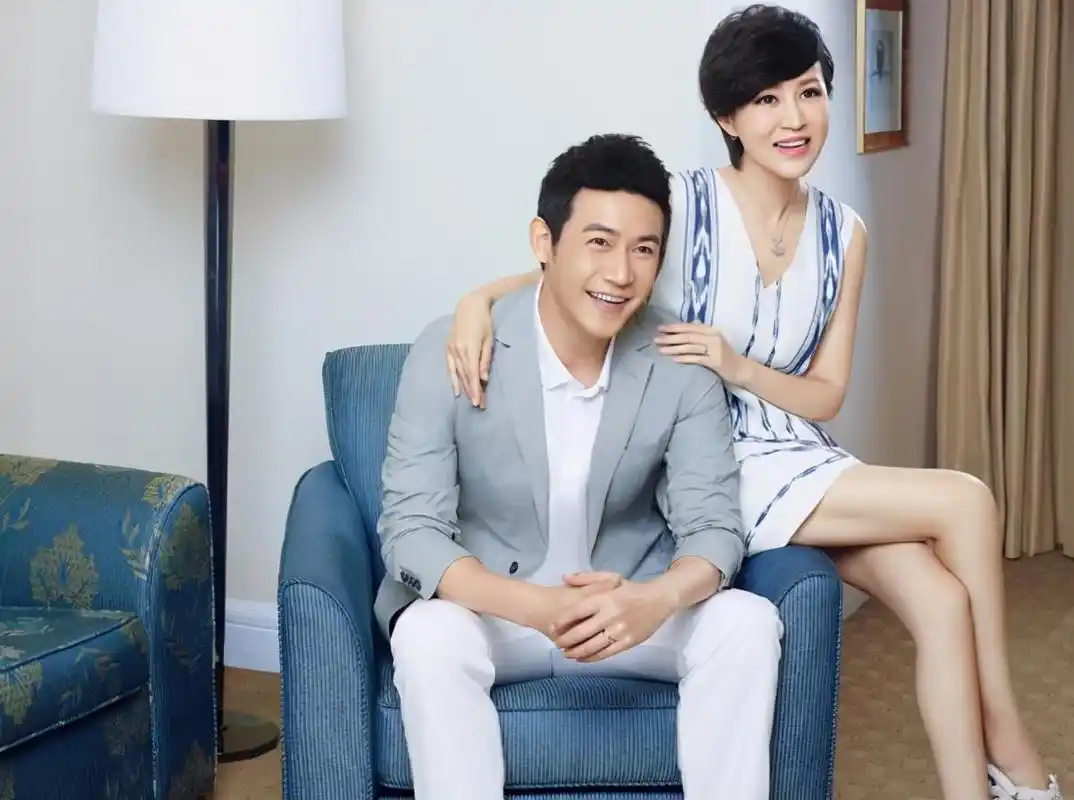 和很多结婚的女明星一样,她回归了家庭.