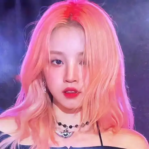 想要粉色头发的头像什么类型都可以!