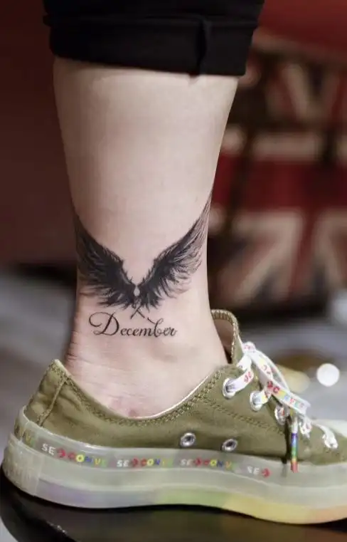 最新脚踝翅膀纹身设计2
