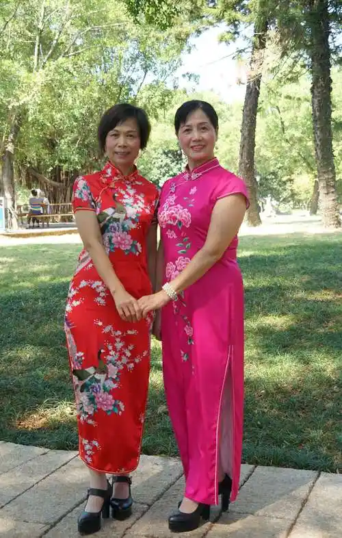 欢乐之声旗袍队在左海公园庆祝祖国70周年演出(于2019年10月2日)