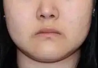 福弱辛苦劳累的女性面相