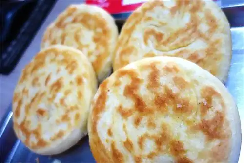 易佰连锁旅店泰安泰山东岳大街店,初秋登游泰山