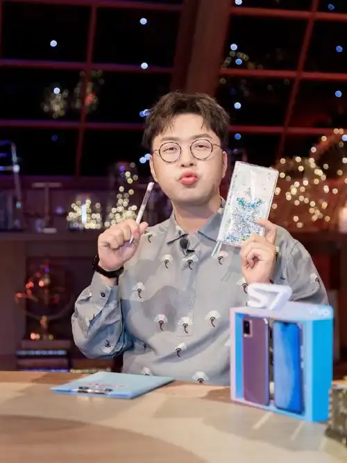 杜海涛都有下颚线了#瘦下来的杜海涛颜值是蹭蹭往上升,看来平时盏的