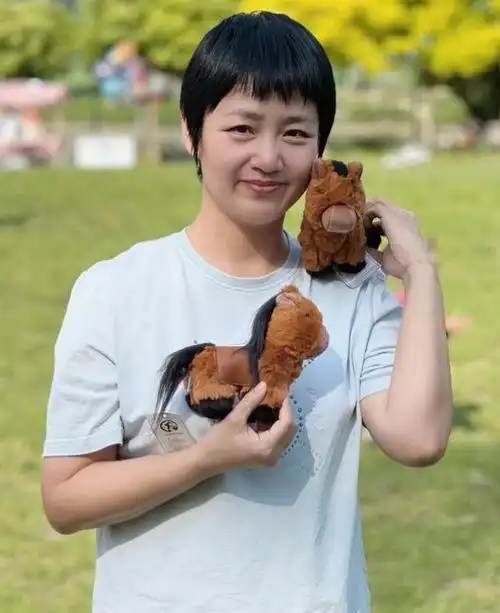 德云社于谦妻子发文,网友在线"告状",谦大爷这次玩塌了|富贵|孟鹤堂