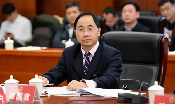 省人大代表喻国君省人大代表肖向阳杨玲代表说,过去一年省人大常委会