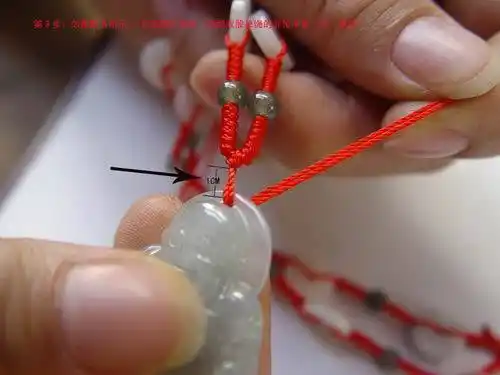 项链绳子打结方法,图解男女士吊坠项链绳子打结方法!