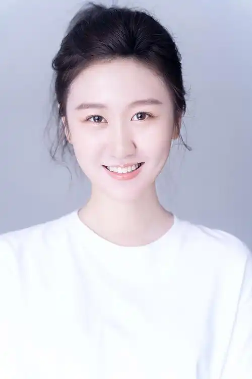 2004年9月14日出生于河南平顶山,中国内地女演员