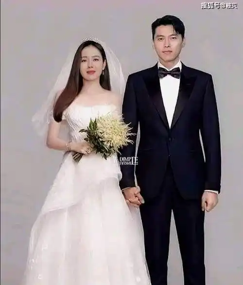 玄彬孙艺珍的世纪婚礼,牵手照片幸福满屋_玄彬孙艺珍婚纱照曝光_请帖