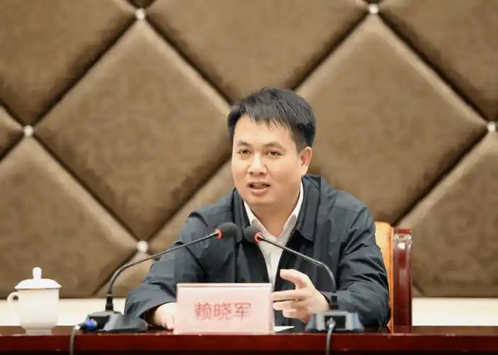 今天赖晓军会见了即将奔赴一线宣讲的ta们