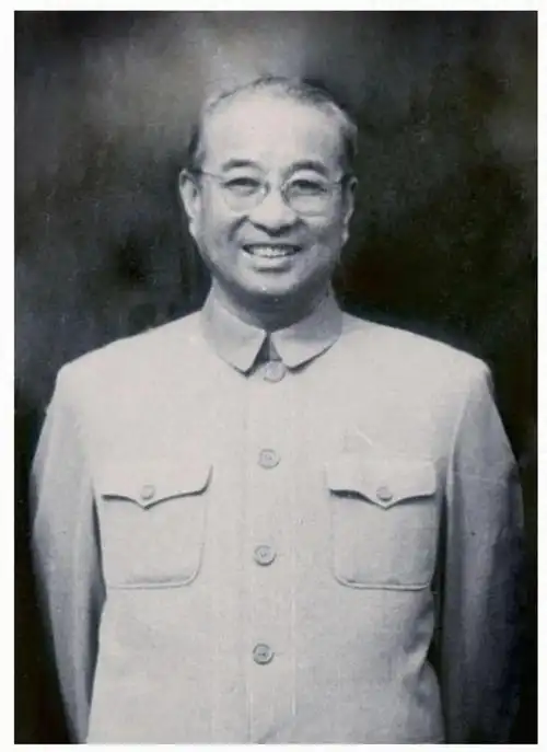 1953年陈赓向周总理拨通了紧急电话总理高岗现在有点不对劲