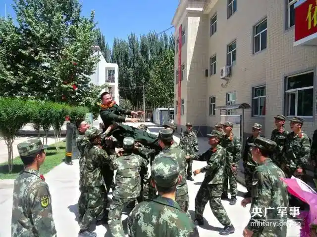 网眼看武警点赞英雄兵│武警新疆总队七支队扎根大漠边疆的反恐尖刀