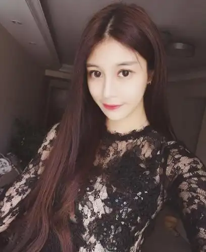 成都女孩星光大道兰梦莎个人生活照图片兰梦莎近期微博生活照