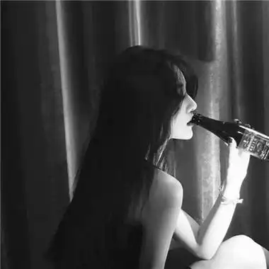 黑色系女生头像(霸气的女神必须的_女生头像_我要个性网