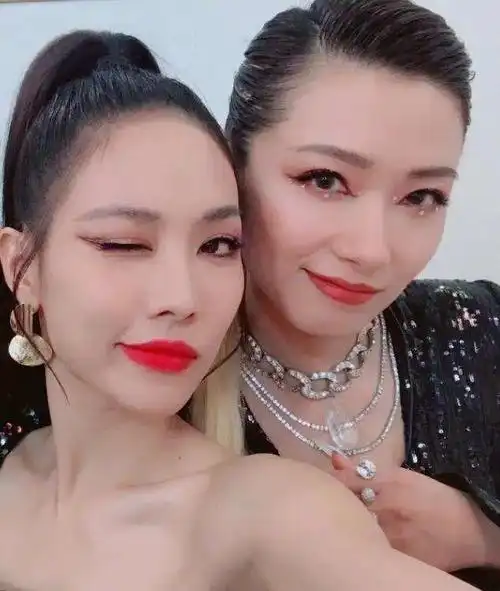 碾压了皇族万茜的王霏霏,才算是《浪姐》最大的赢家吧