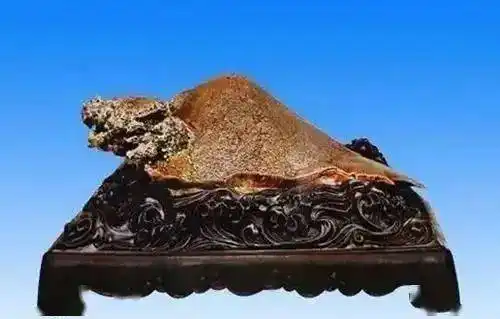 评为中国十八大奇石估值高达9600万