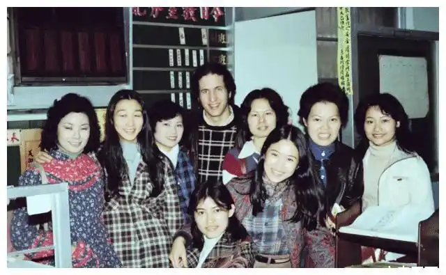 90年代开始,大陆经济进入腾飞,台湾相对大陆的优势越来越小