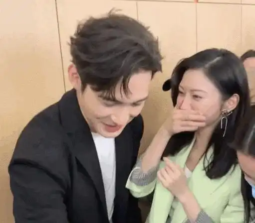 像《司藤》中的景甜张彬彬.