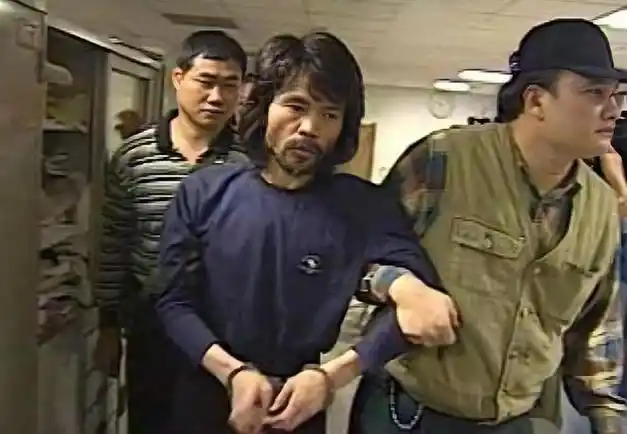 竹联帮"嬉皮教主"陈功,以寡敌众大败牛埔帮,与陈启礼同辈|陈仁|四海帮