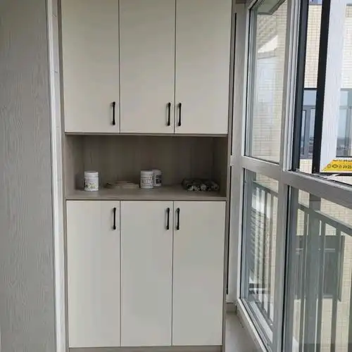 这个设计适用于热爱生活的朋友 很适合客厅外的阳台柜,一般生活家庭都