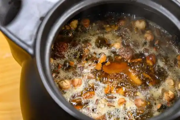 在家熬中药的秘密,很多人不知道!记住三个技巧,药效大不同!