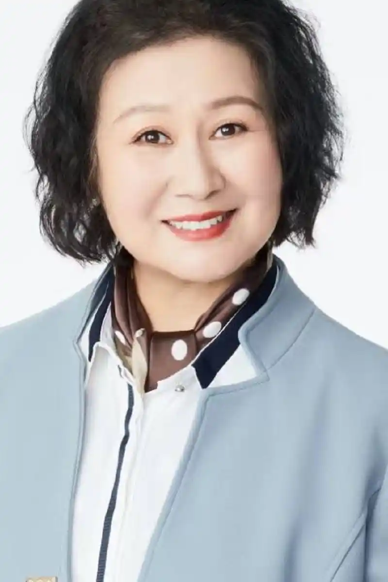 著名演员黄晓娟:痛失3位至亲,儿子是她的骄傲