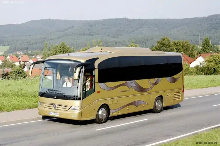 奔驰tourinoo510客车